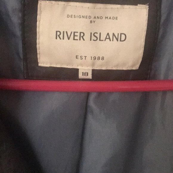 Jacket - Picture 2 of 7